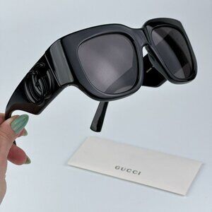 Gucci GG1545S 001 BRAND NEW Sunglasses Black Grey Women Square